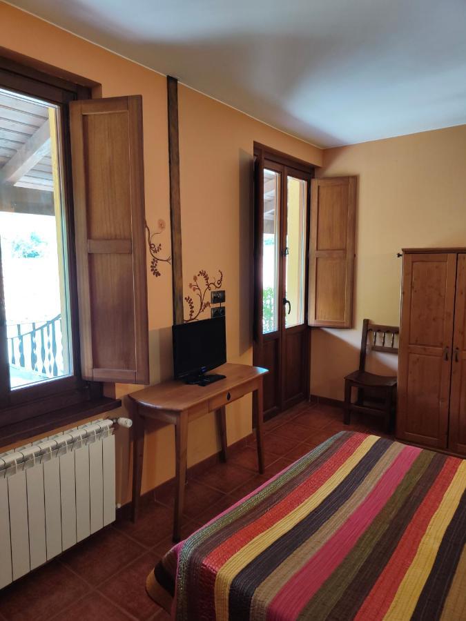 Hotel Dona Gaudiosa Пола-де-Лена Екстер'єр фото