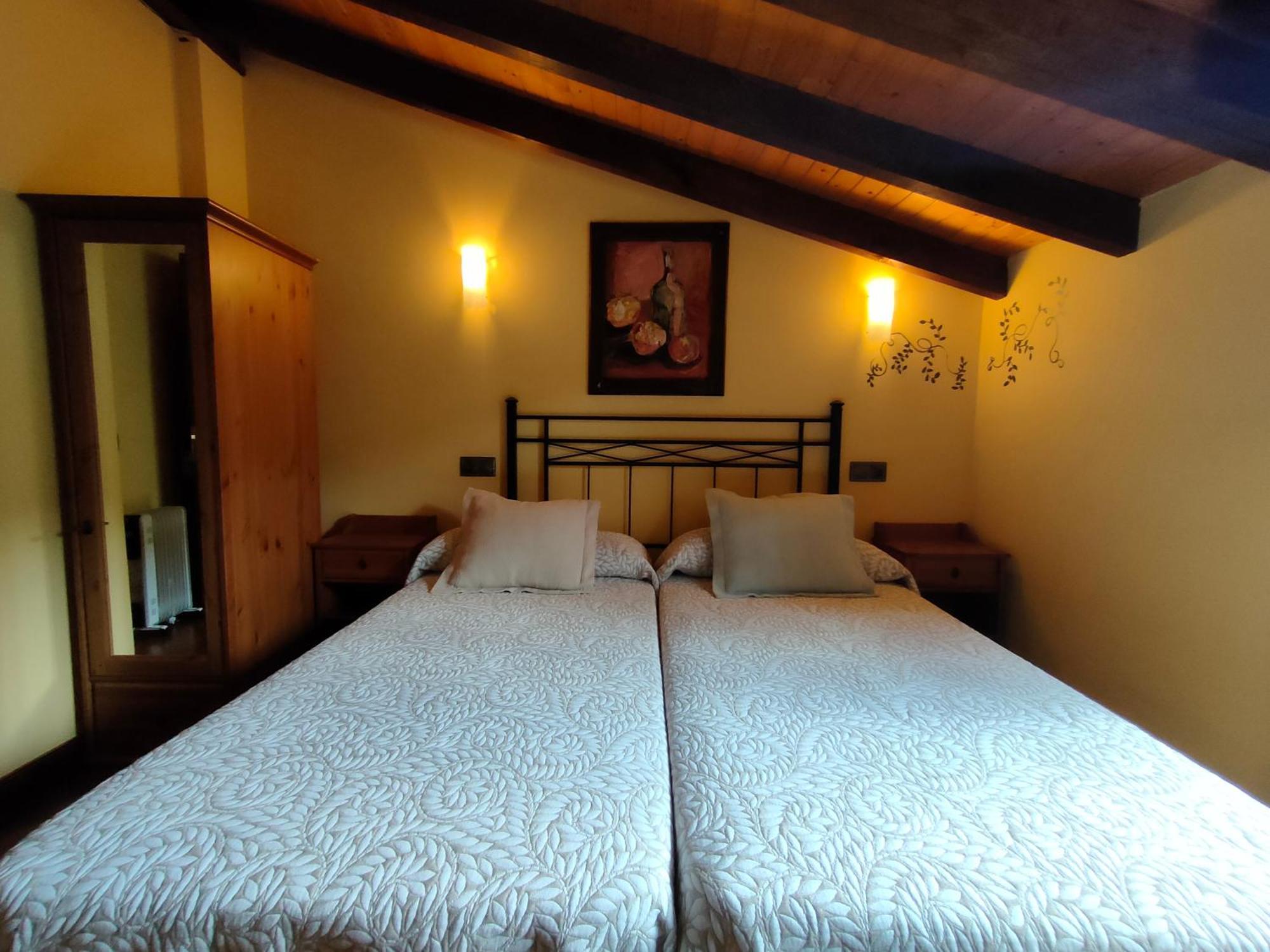 Hotel Dona Gaudiosa Пола-де-Лена Екстер'єр фото